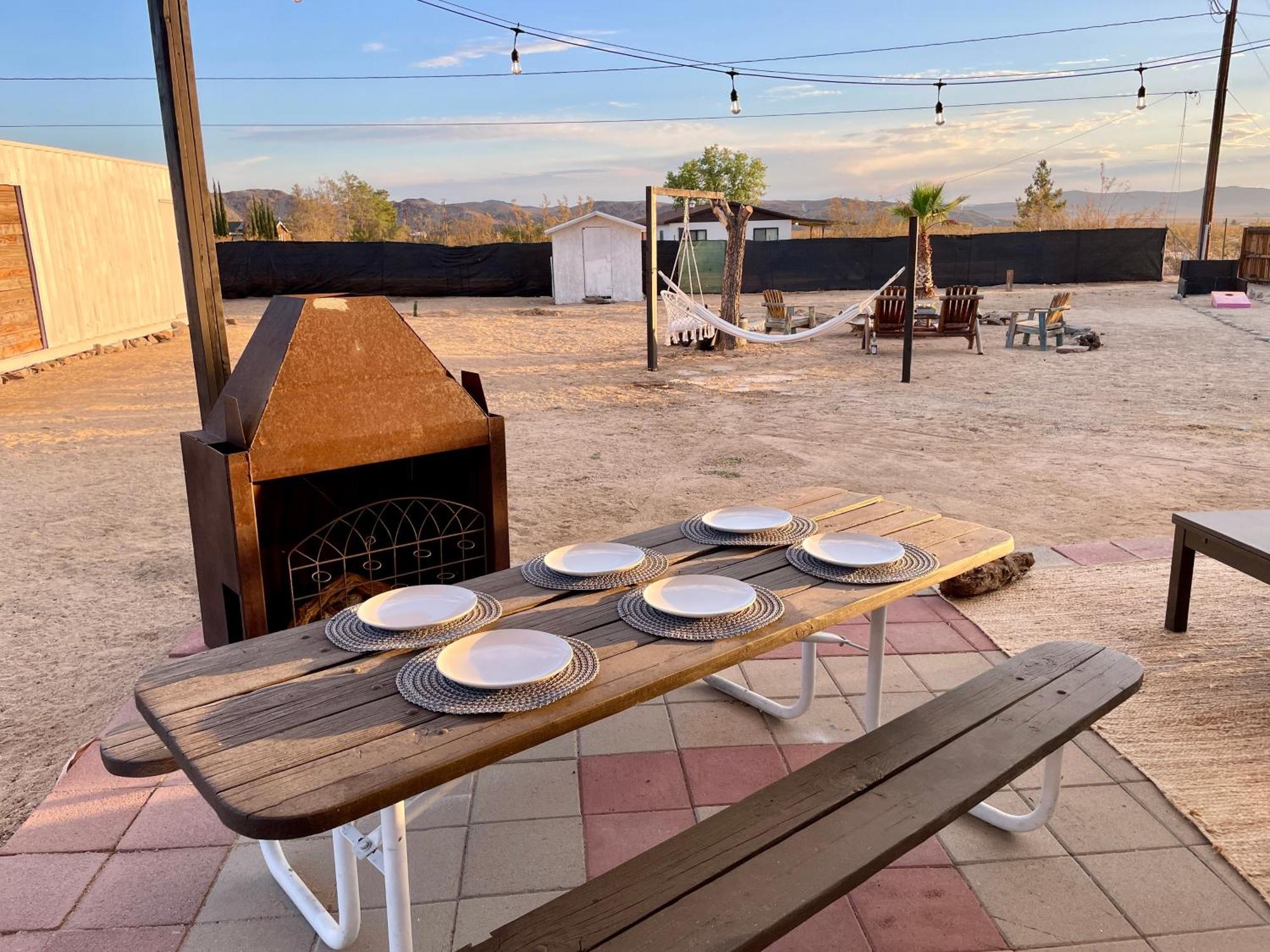 Twin Palms Desert Getaway - Jacuzzi, Fire Pit, Meditation Room & More Joshua Tree Εξωτερικό φωτογραφία