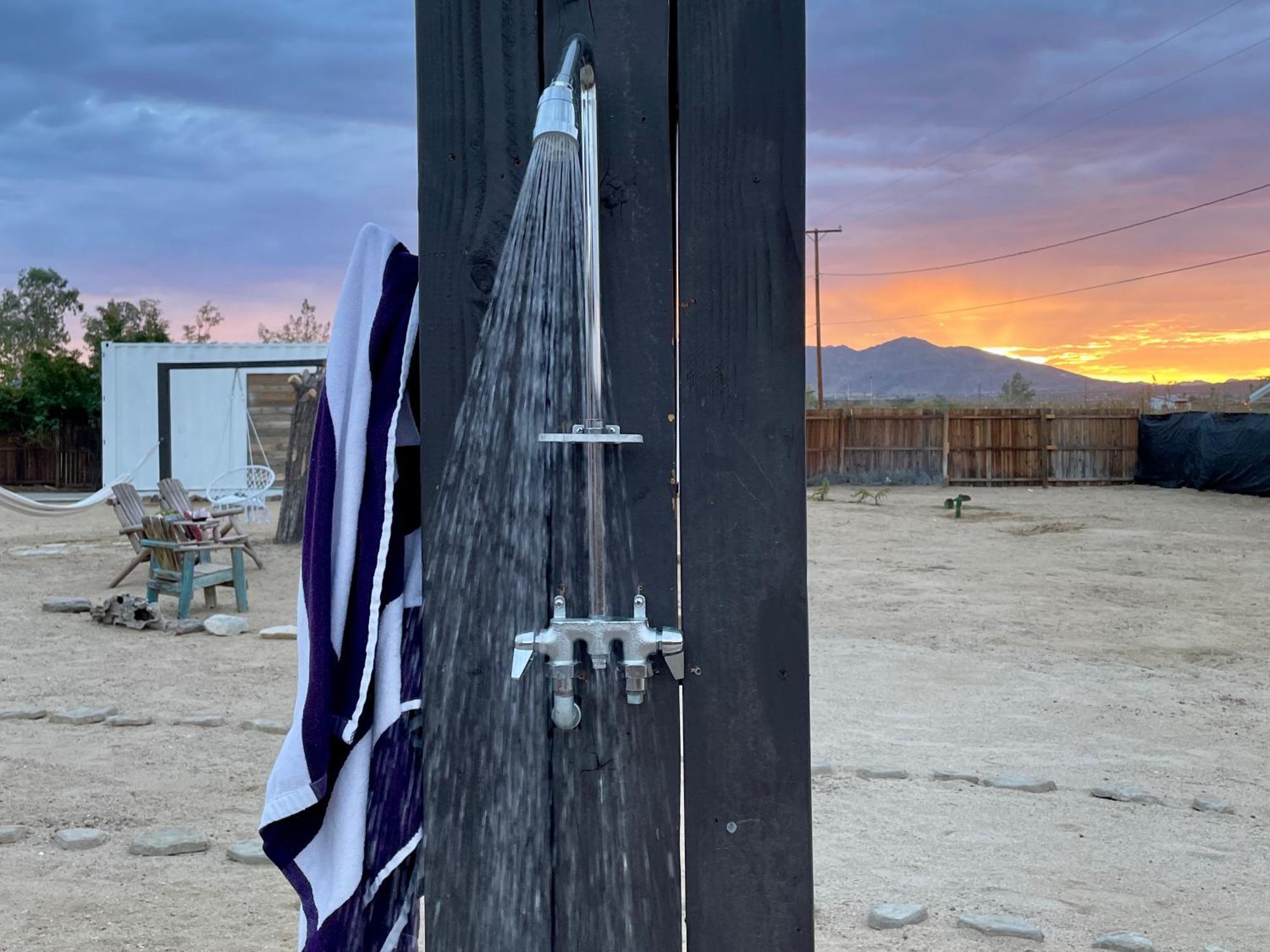Twin Palms Desert Getaway - Jacuzzi, Fire Pit, Meditation Room & More Joshua Tree Εξωτερικό φωτογραφία